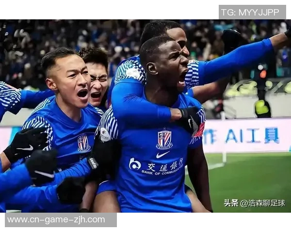 上海申花迎战河南建业争夺中超联赛关键三分全力以赴展现球队实力